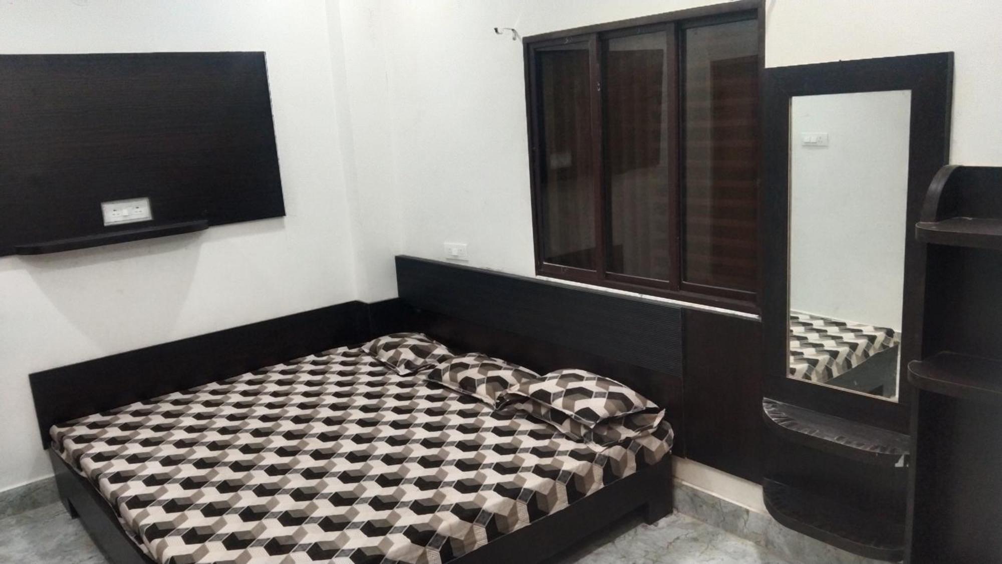 Mangal Dham, Deoghar Hotel Room photo